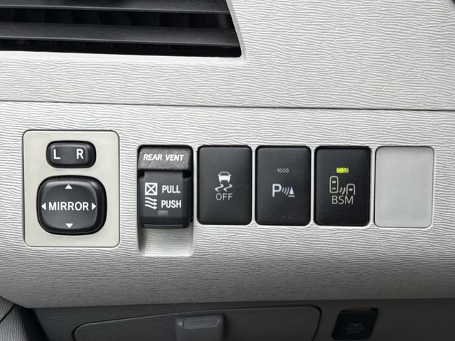 Used 2013 Toyota Sienna XLE FWD image 21