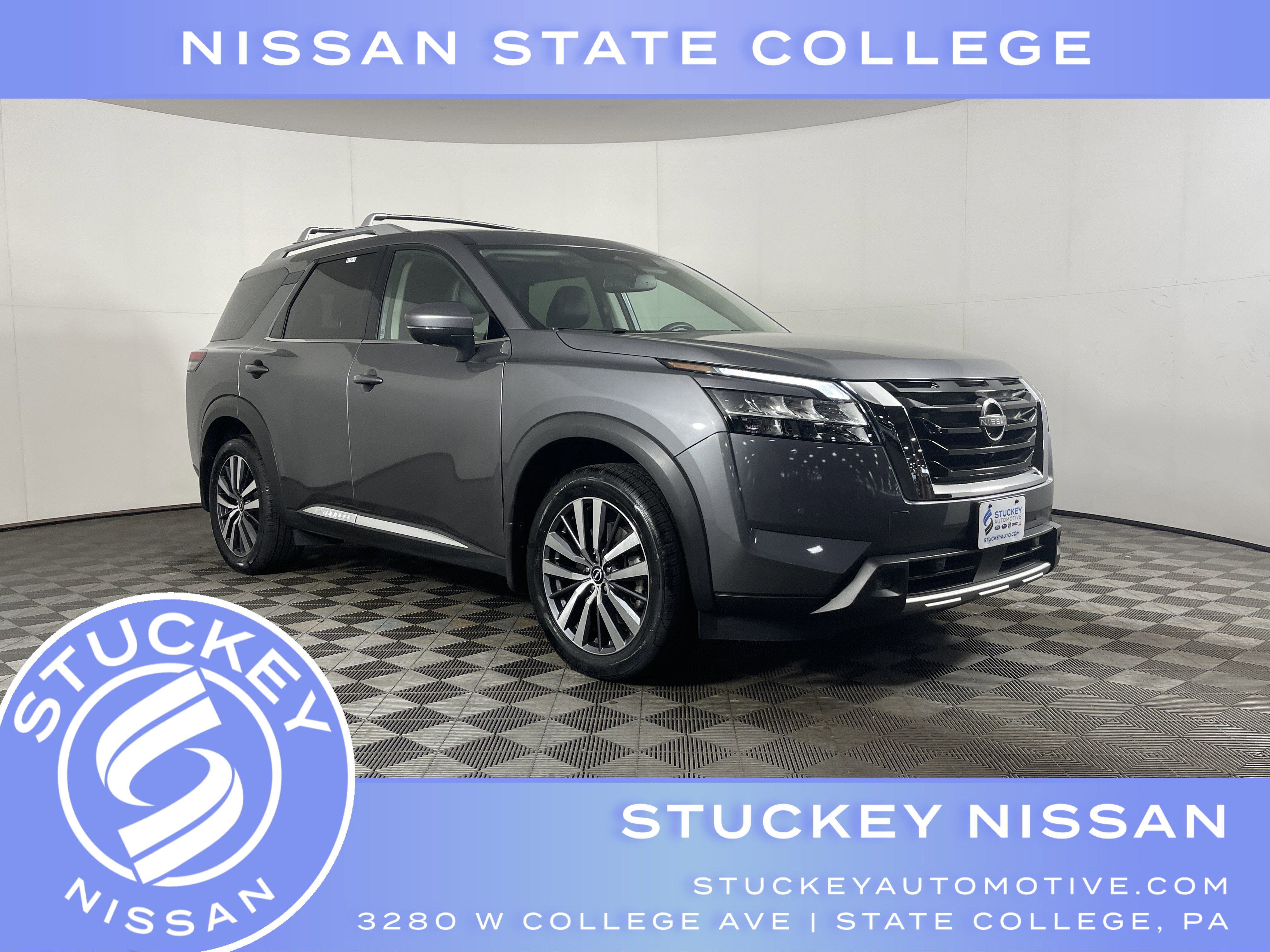 Used 2022 Nissan Pathfinder Platinum w/ Cargo Package