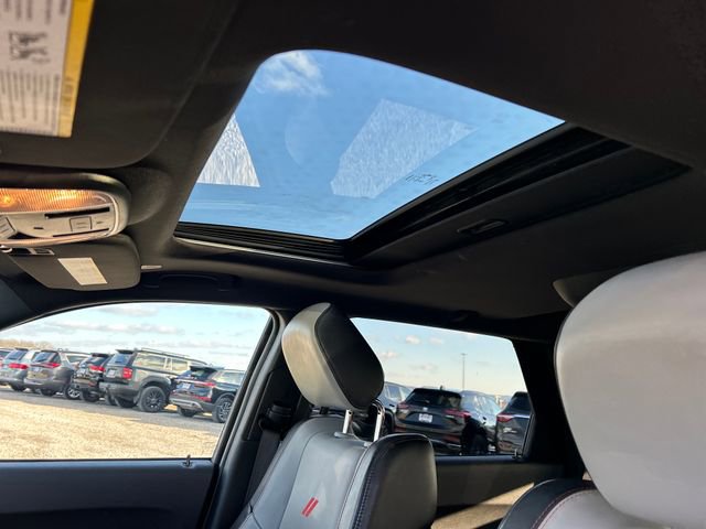 Used 2024 Dodge Durango GT image 29