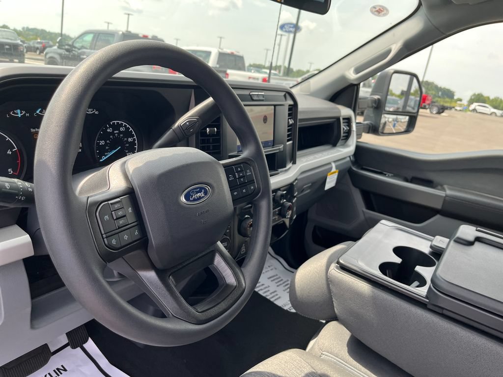 New 2026 Ford F350 XL AWD/4WD image 15