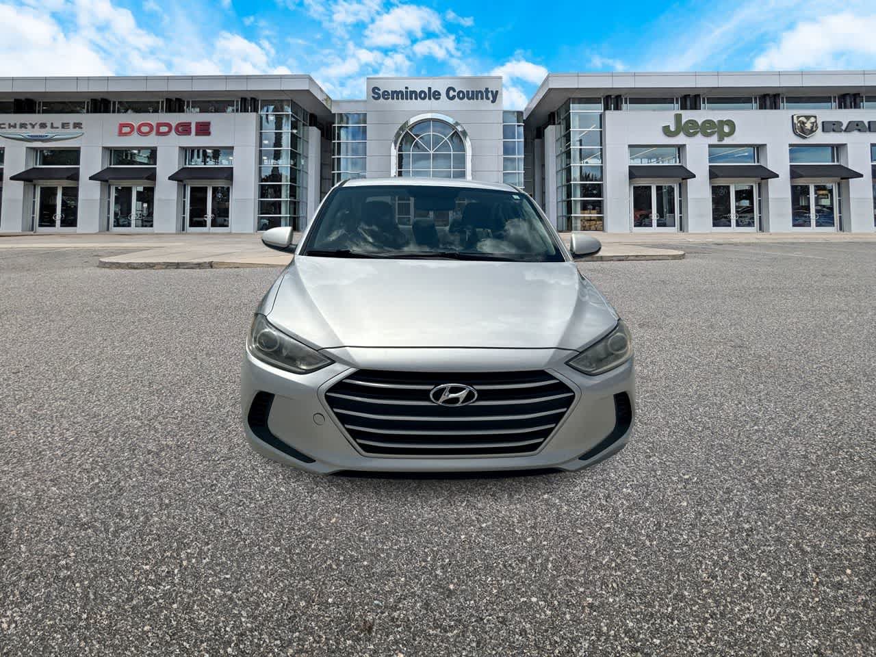 Used 2018 Hyundai Elantra SEL FWD image 3