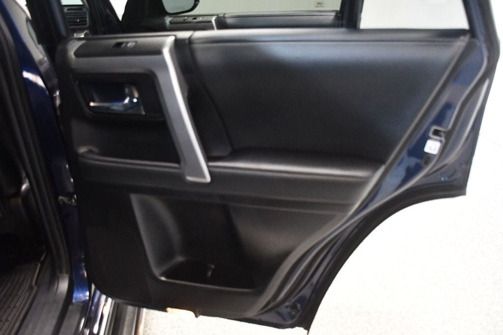 Used 2020 Toyota 4Runner Limited AWD/4WD image 25