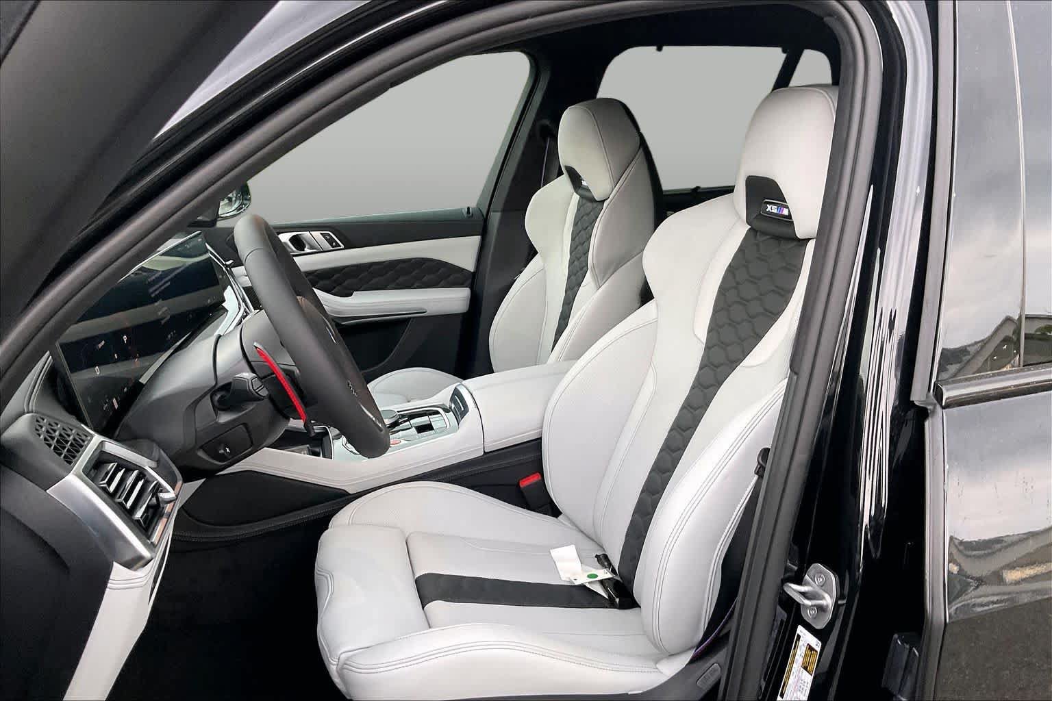 New 2026 BMW X5 M Competition w/ Executive Package AWD/4WD image 9