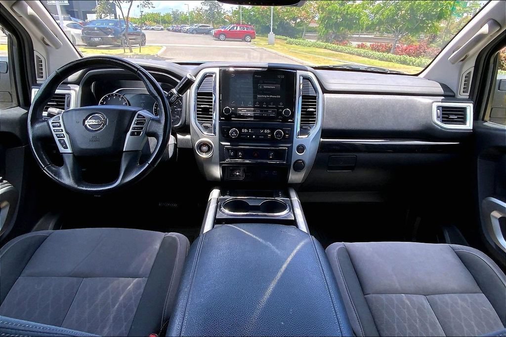 Used 2020 Nissan Titan SV w/ SV Convenience Package RWD image 14