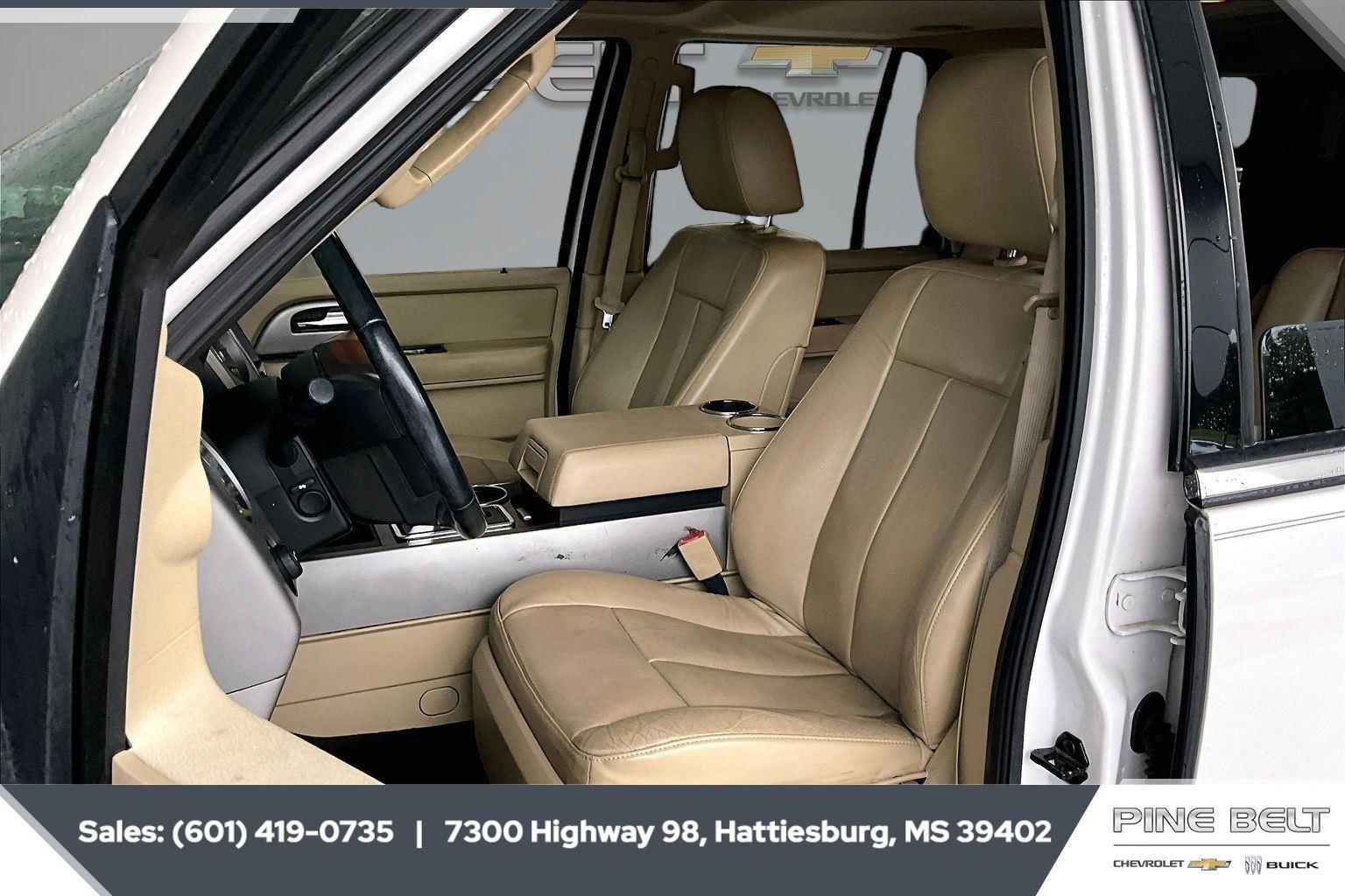 Used 2017 Ford Expedition Limited w/ Equipment Group 301A RWD image 18