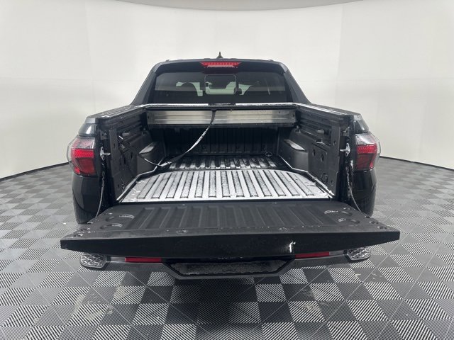 Used 2025 Hyundai Santa Cruz Limited image 12