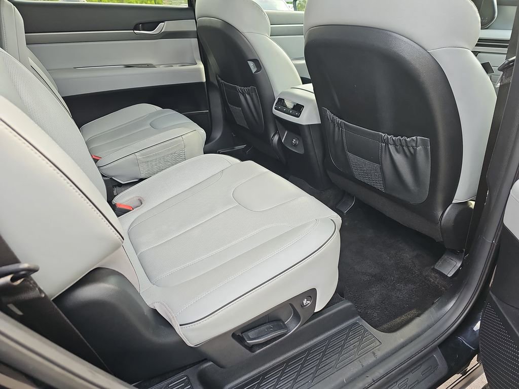 Used 2025 Hyundai Palisade SEL FWD image 15