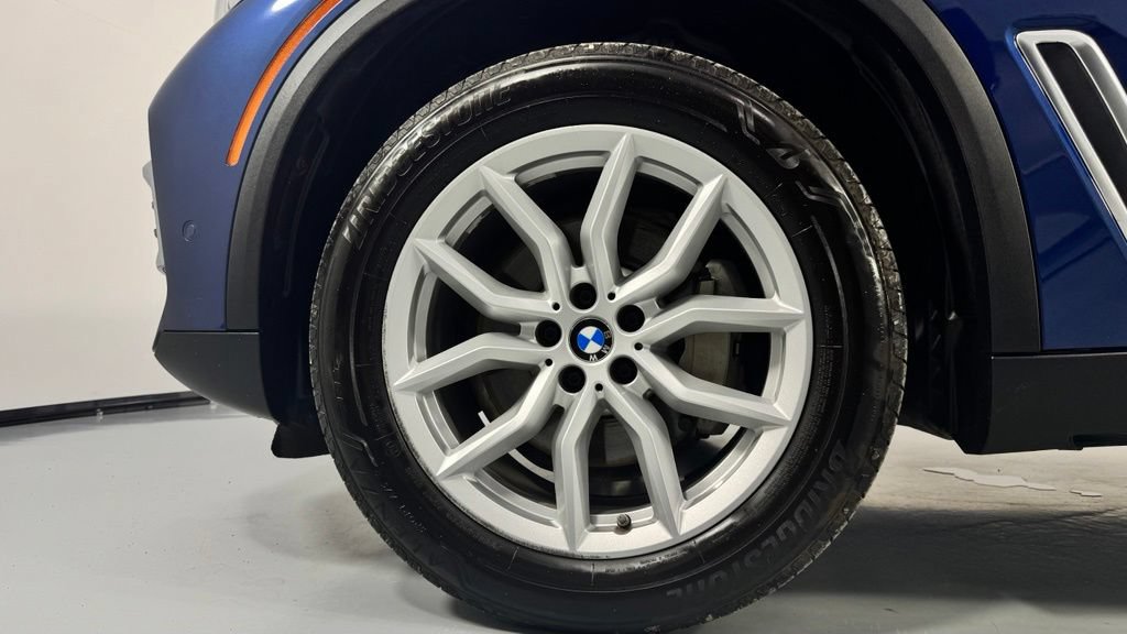 Used 2019 BMW X5 xDrive40i w/ Convenience Package AWD/4WD image 10
