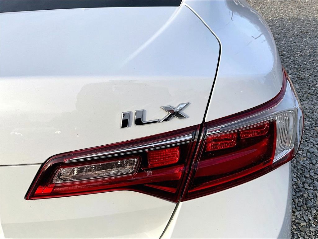 Used 2018 Acura ILX w/ Premium Package image 8