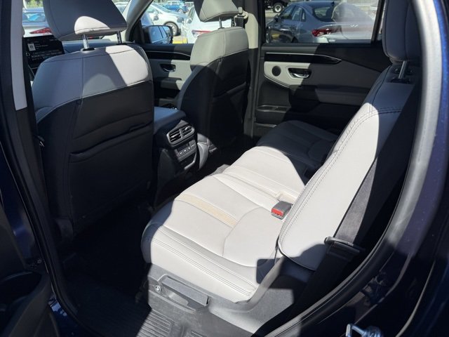 Used 2024 Honda Pilot Touring image 19