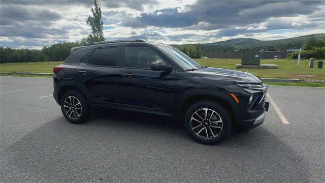 New 2026 Chevrolet TrailBlazer LT image 2