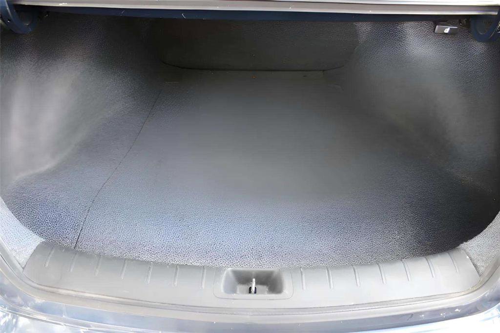 Used 2017 Honda Accord EX-L image 25