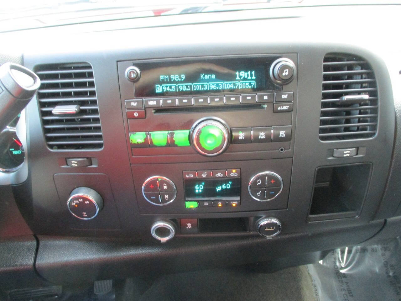 Used 2011 Chevrolet Silverado 1500 LT w/ All-Star Edition AWD/4WD image 26