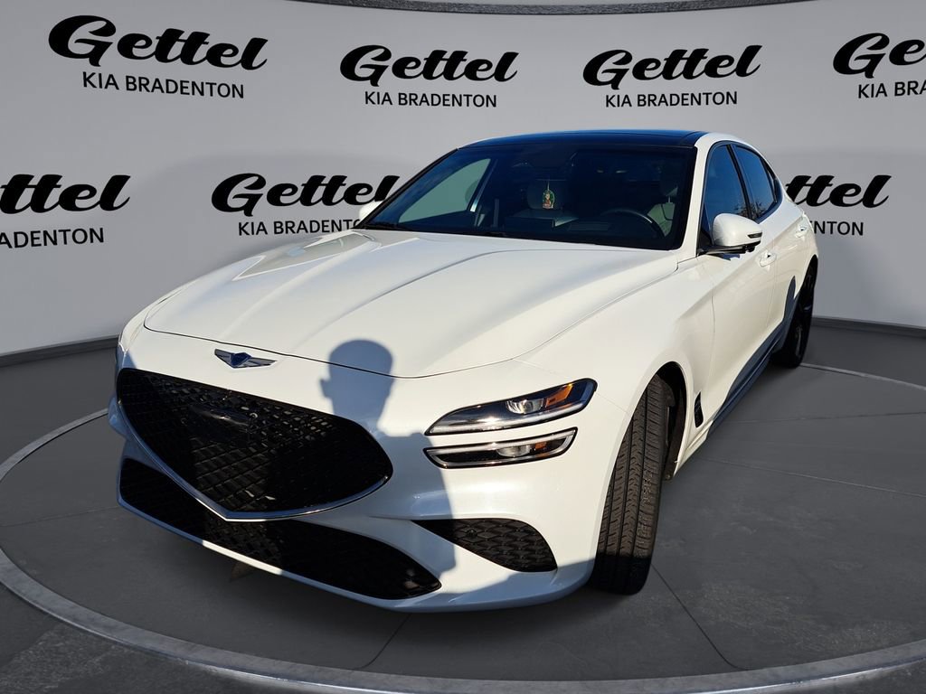 Used 2022 Genesis G70 3.3T image 1
