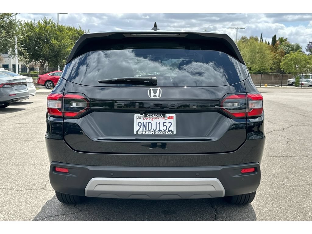 Certified 2025 Honda Pilot EX-L image 4