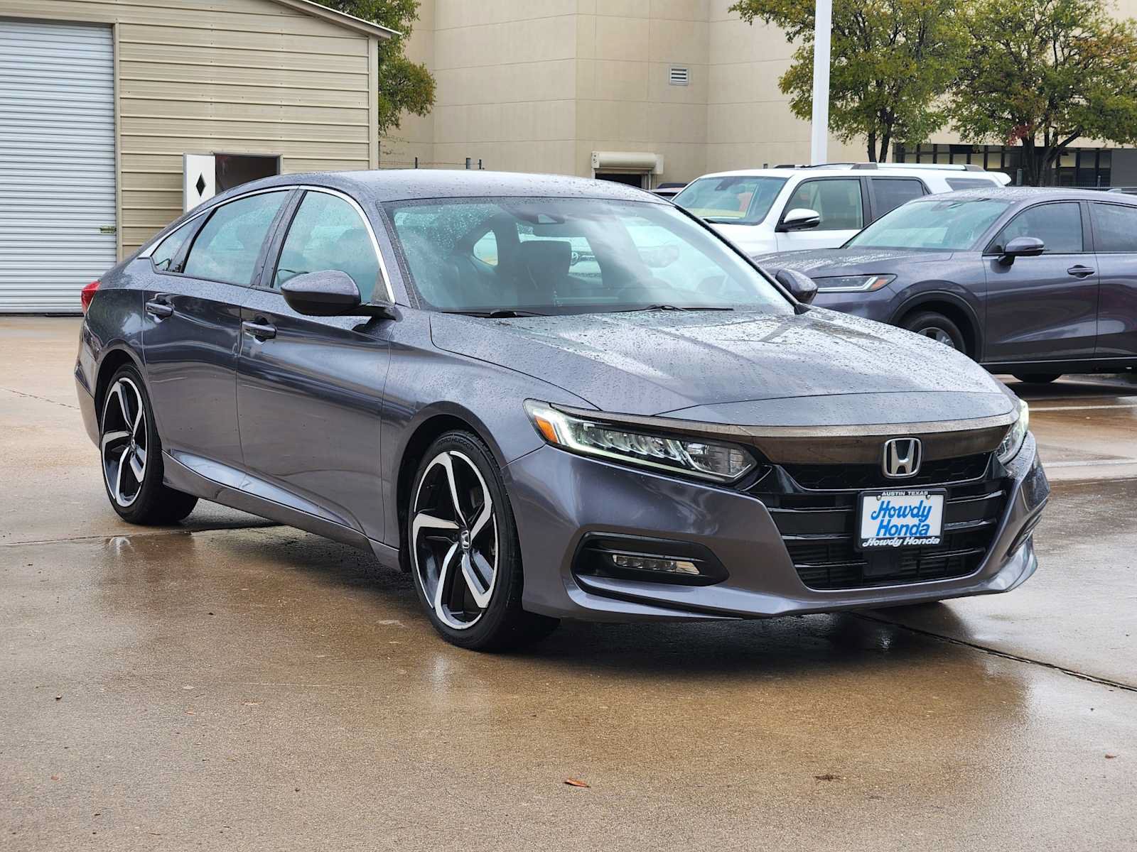 Used 2018 Honda Accord Sport image 3
