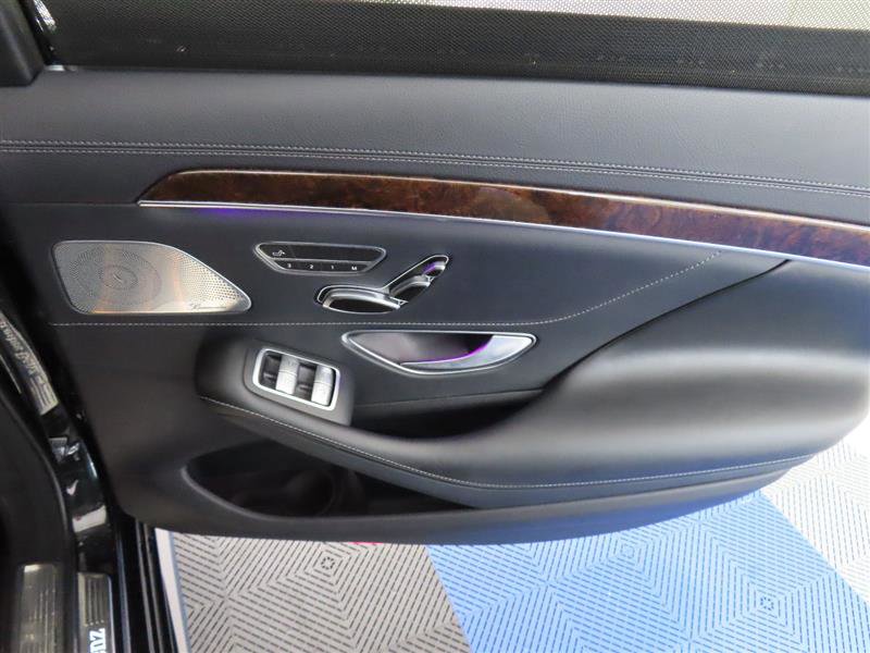Used 2018 Mercedes-Benz S 560 4MATIC Sedan image 40