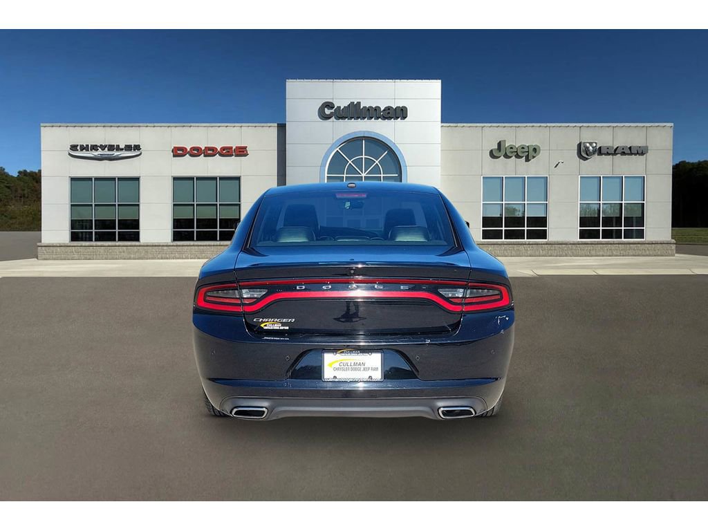 Used 2022 Dodge Charger SXT w/ Leather Interior Group image 6