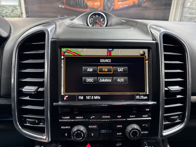 Used 2015 Porsche Cayenne S image 78