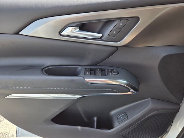 Used 2026 Chevrolet Traverse LT w/ Driver Confidence Package FWD image 24