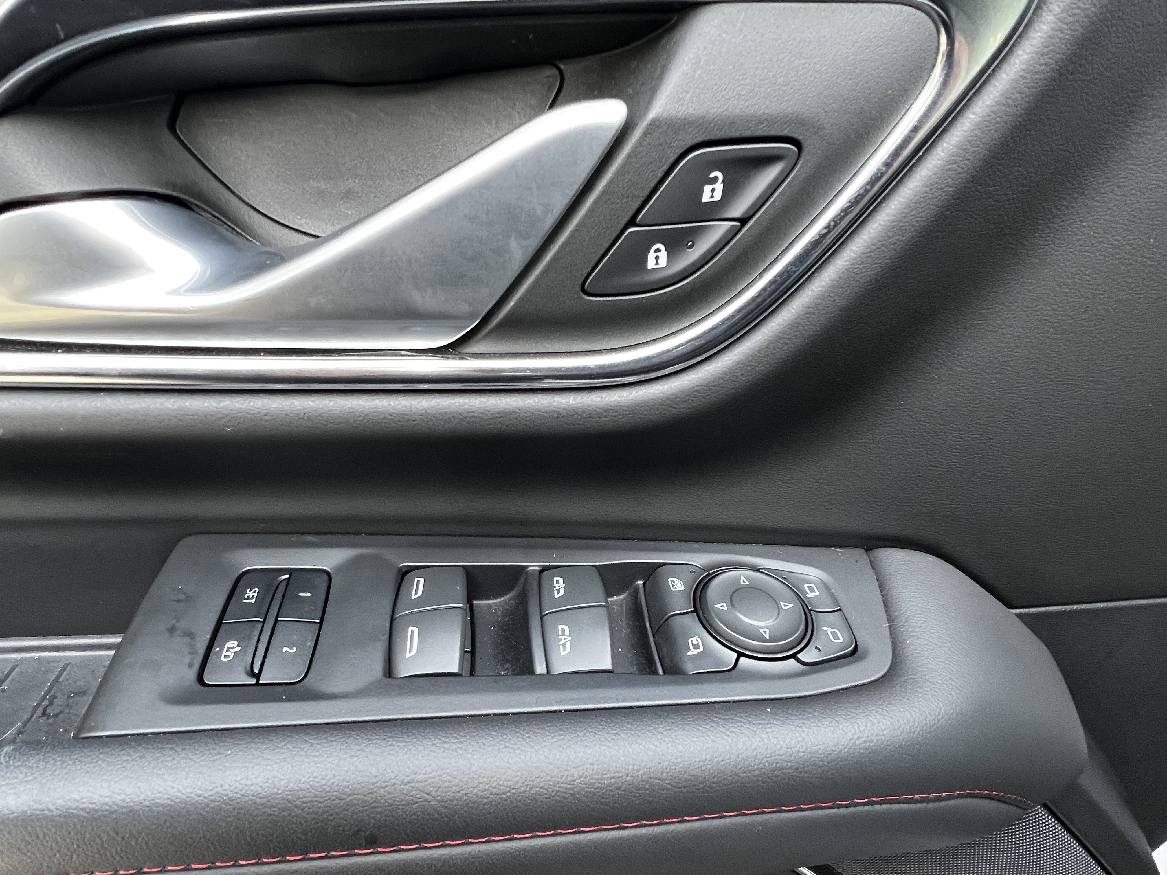 Used 2022 Chevrolet Tahoe RST w/ Luxury Package image 14