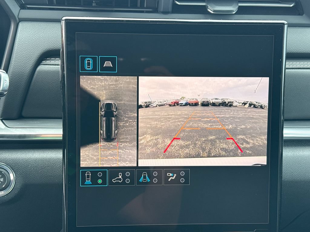 New 2027 GMC Terrain Elevation w/ Technology Package II AWD/4WD image 22