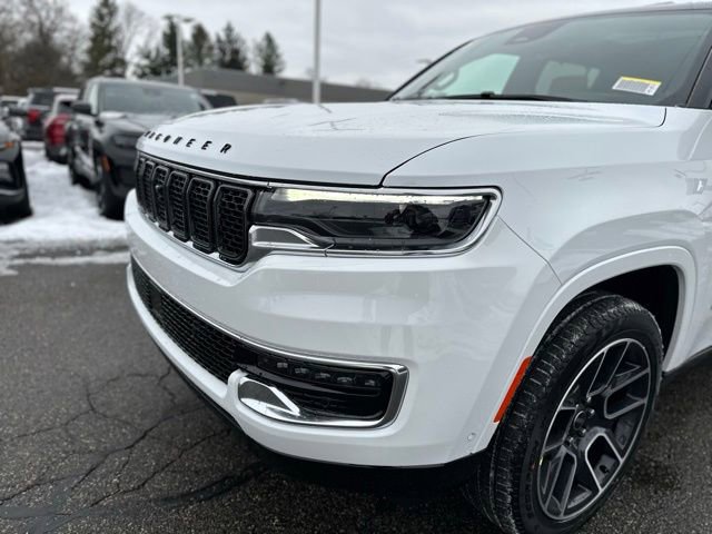 New 2025 Jeep Wagoneer L Series III w/ Quick Order Package 25C Super image 12