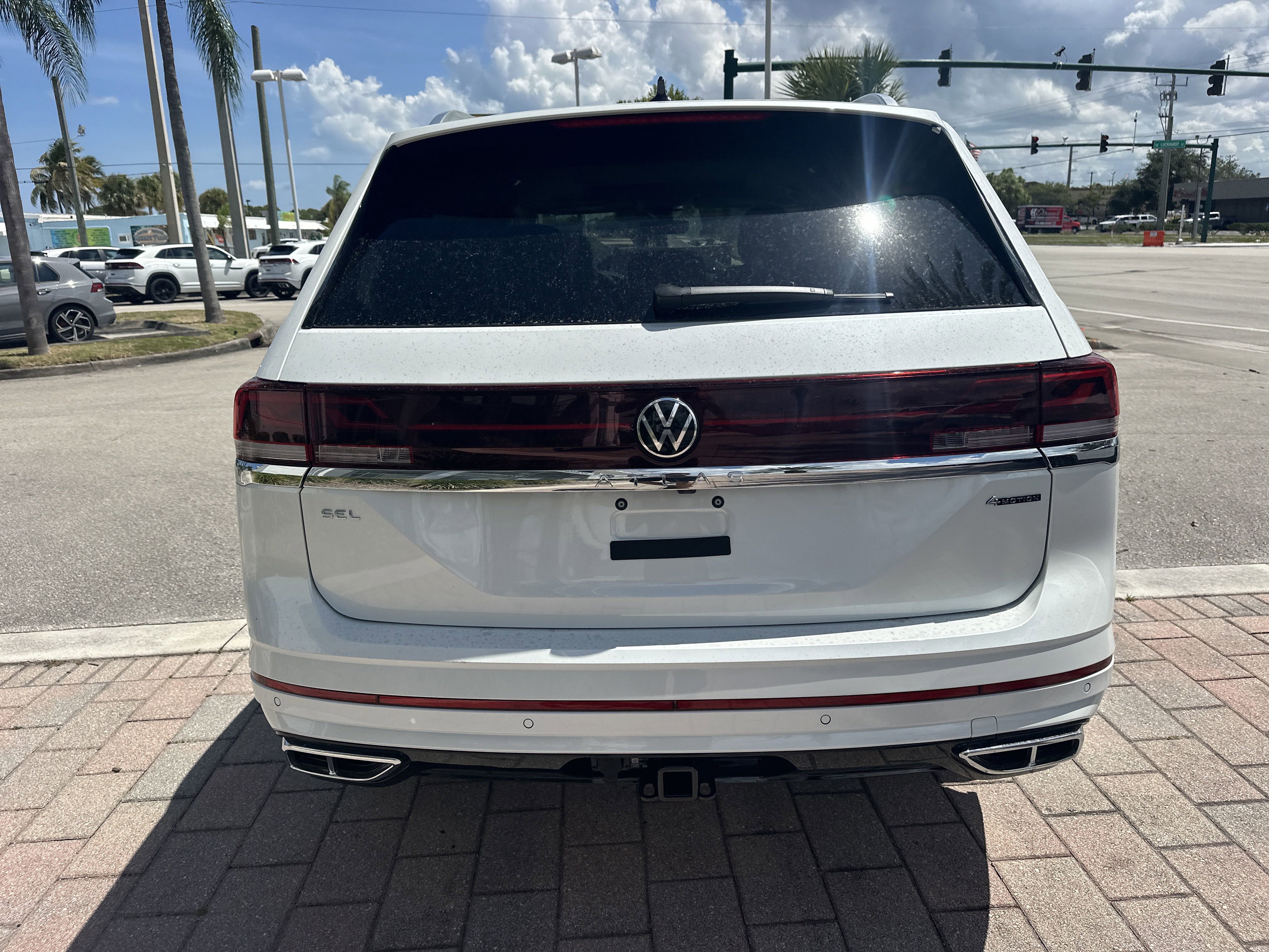 New 2026 Volkswagen Atlas SEL Premium R-Line image 7