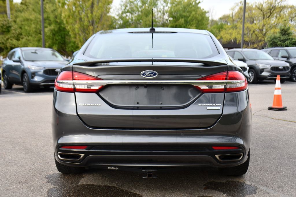 Used 2018 Ford Fusion Titanium FWD image 5