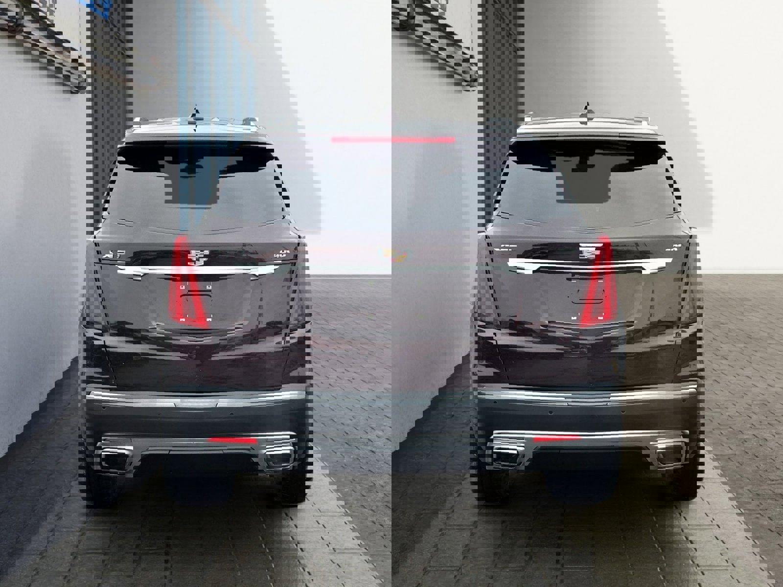 Used 2020 Cadillac XT5 Premium Luxury w/ LPO, Floor Liner Package image 4