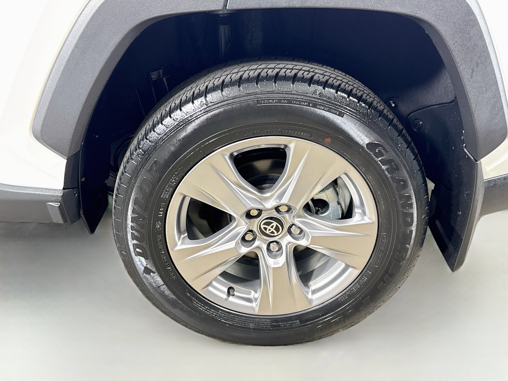 Certified 2024 Toyota RAV4 XLE w/ Convenience Package FWD image 28