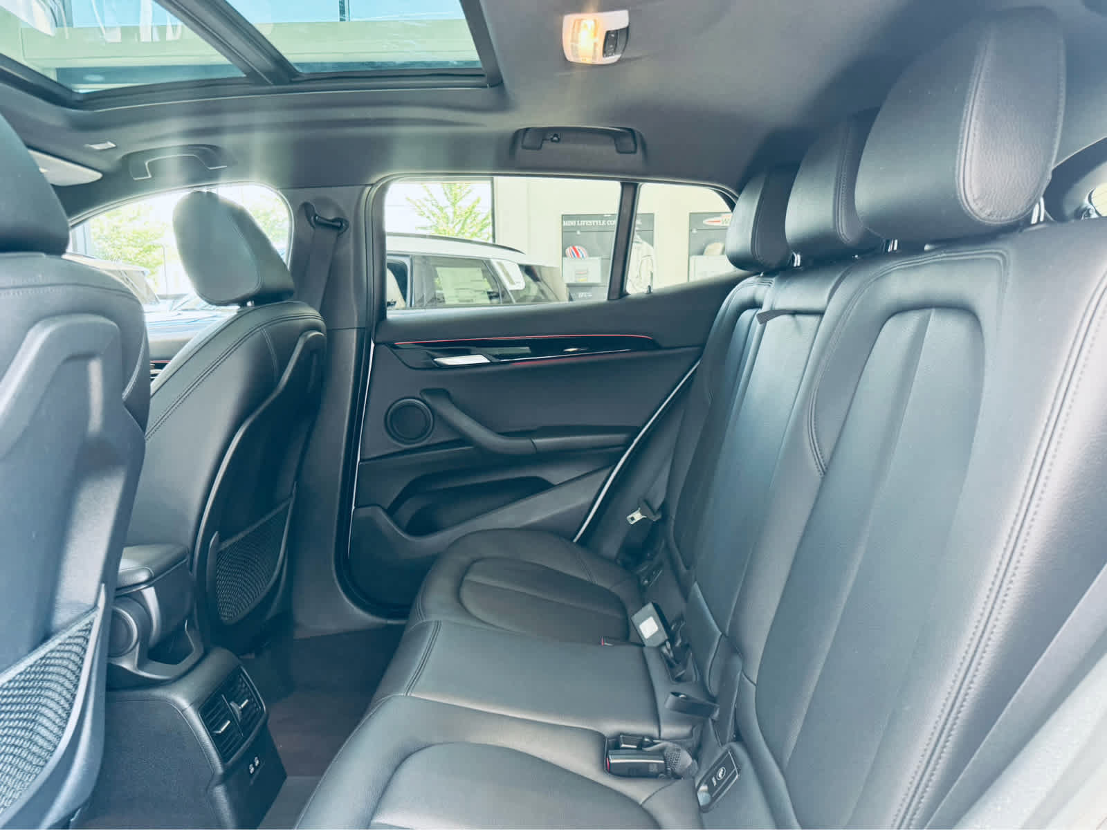 Used 2019 BMW X2 xDrive28i w/ Convenience Package AWD/4WD image 16