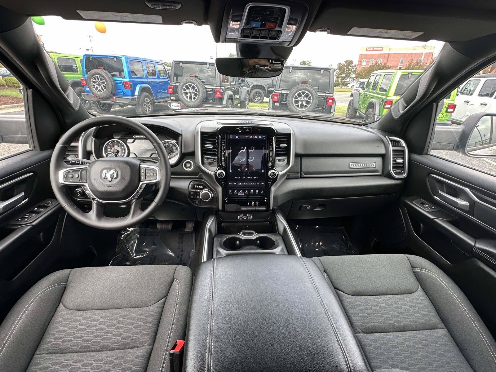 Used 2025 RAM 1500 Big Horn AWD/4WD image 9