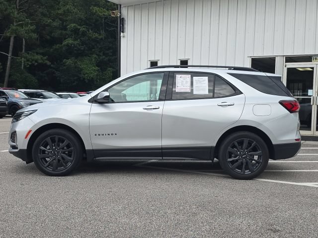 Used 2022 Chevrolet Equinox RS w/ LPO, Floor Liner Package FWD image 2
