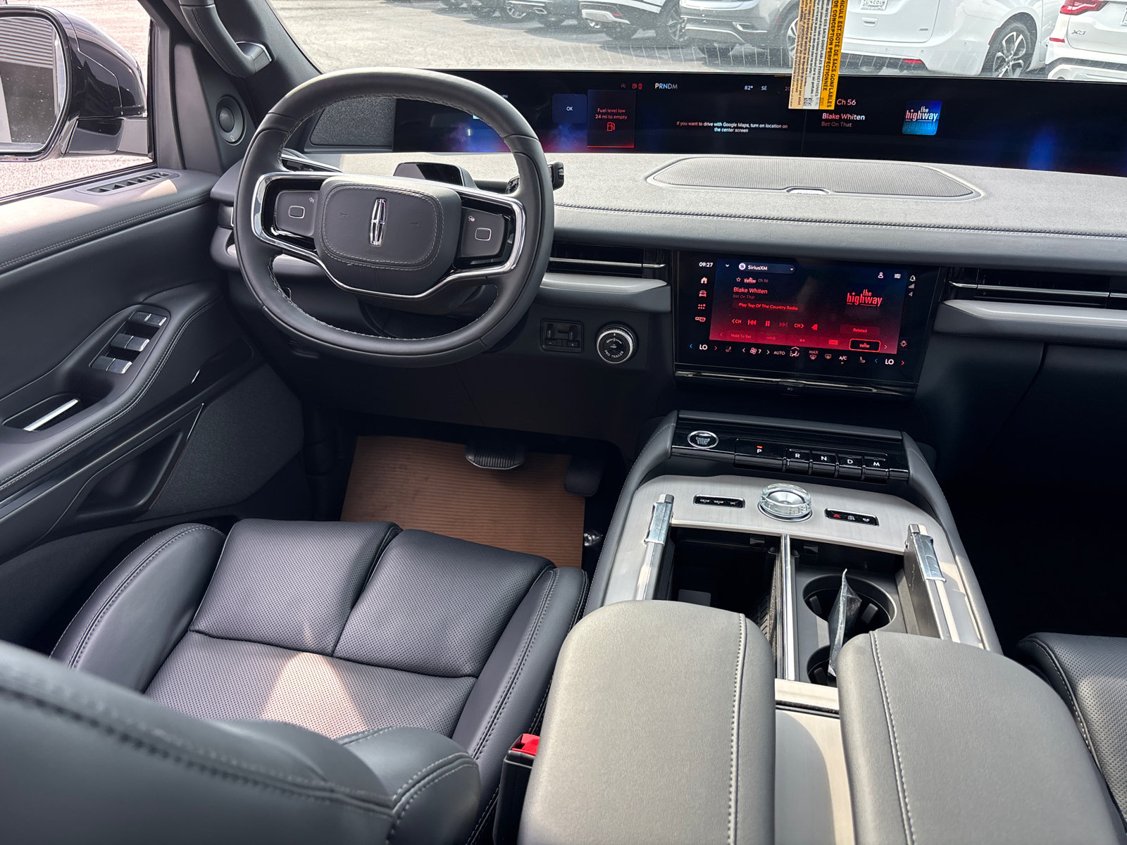 New 2026 Lincoln Navigator Reserve w/ Jet Appearance Package AWD/4WD image 30