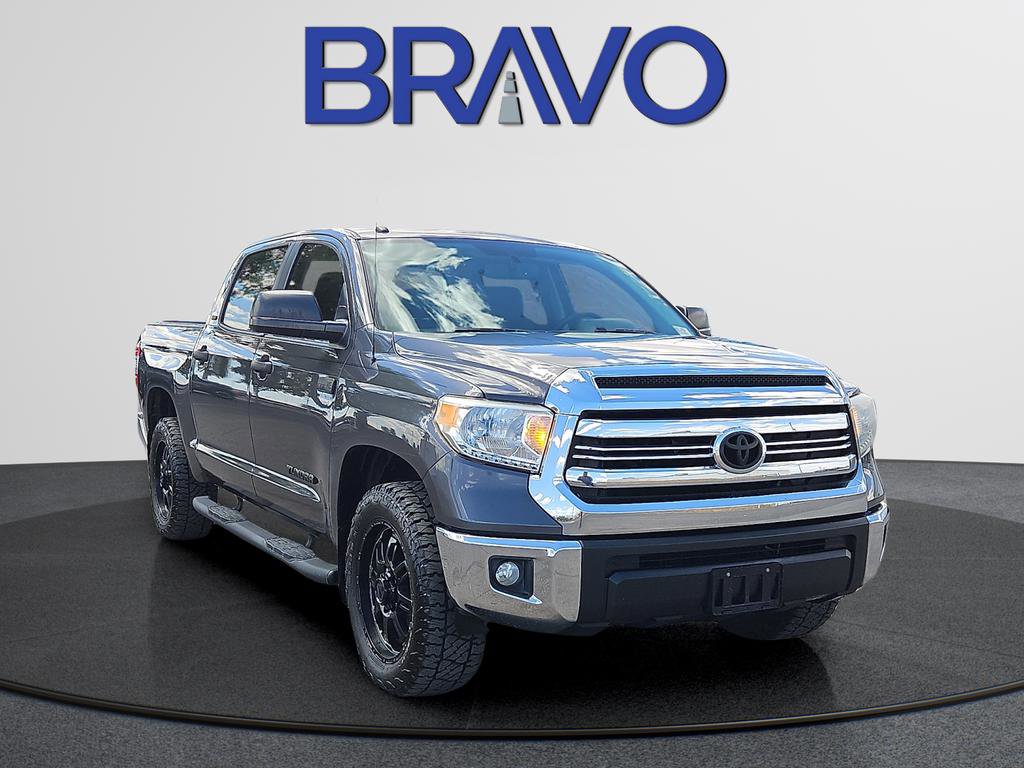 Used 2017 Toyota Tundra SR5 w/ SR5 Upgrade Package image 2