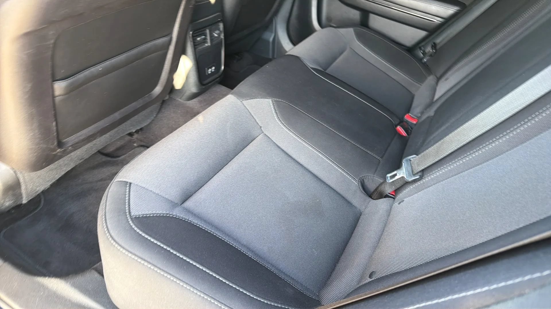 Used 2019 Dodge Charger SXT w/ Blacktop Package RWD image 44