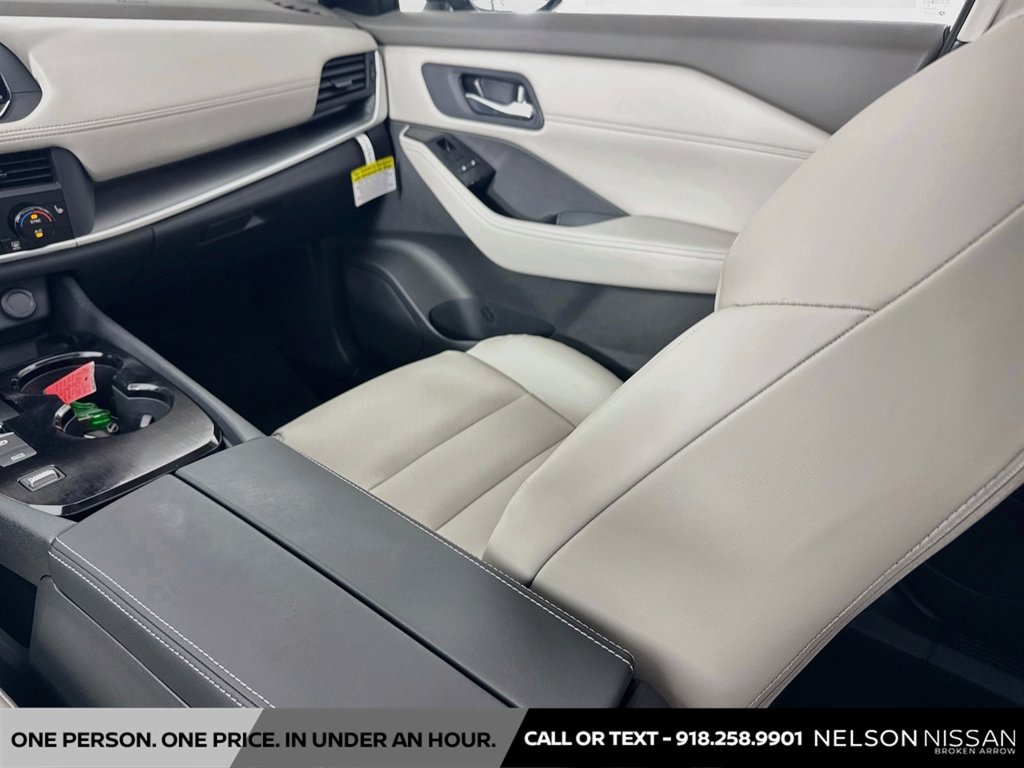 New 2026 Nissan Rogue Dark Armor FWD image 23