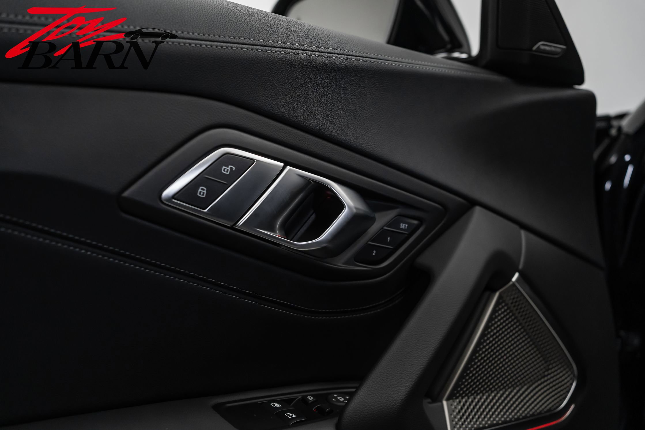 Used 2025 BMW Z4 M40i w/ Edition image 30