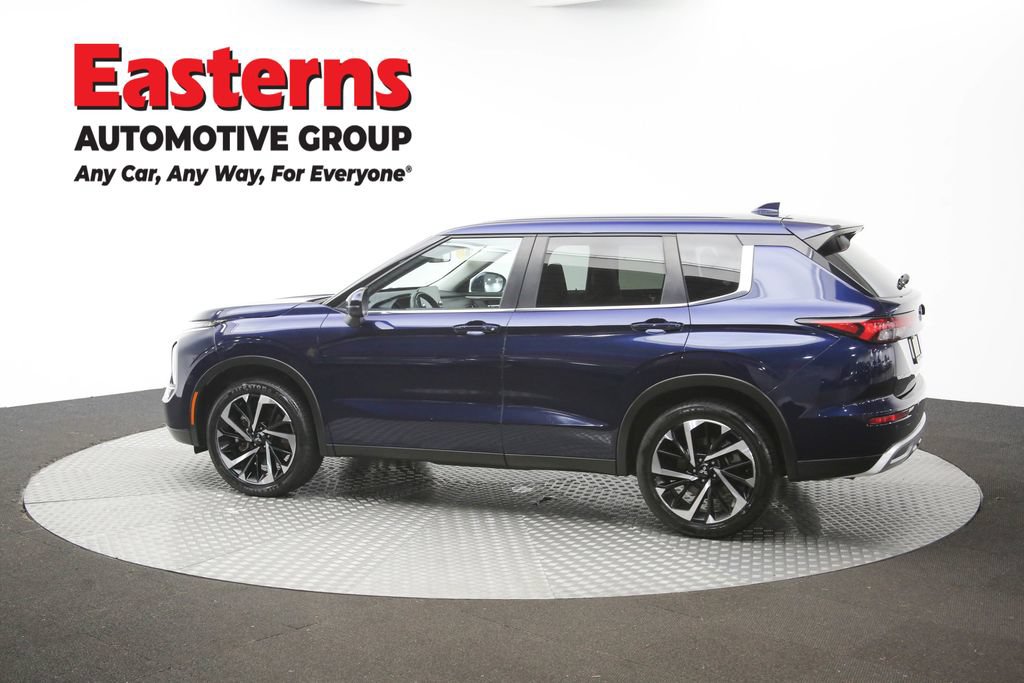 Used 2024 Mitsubishi Outlander SE FWD image 60