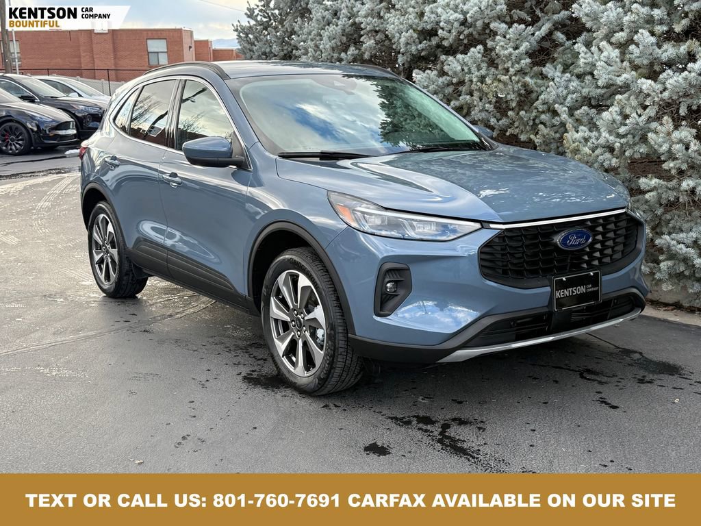 Used 2025 Ford Escape Platinum image 12