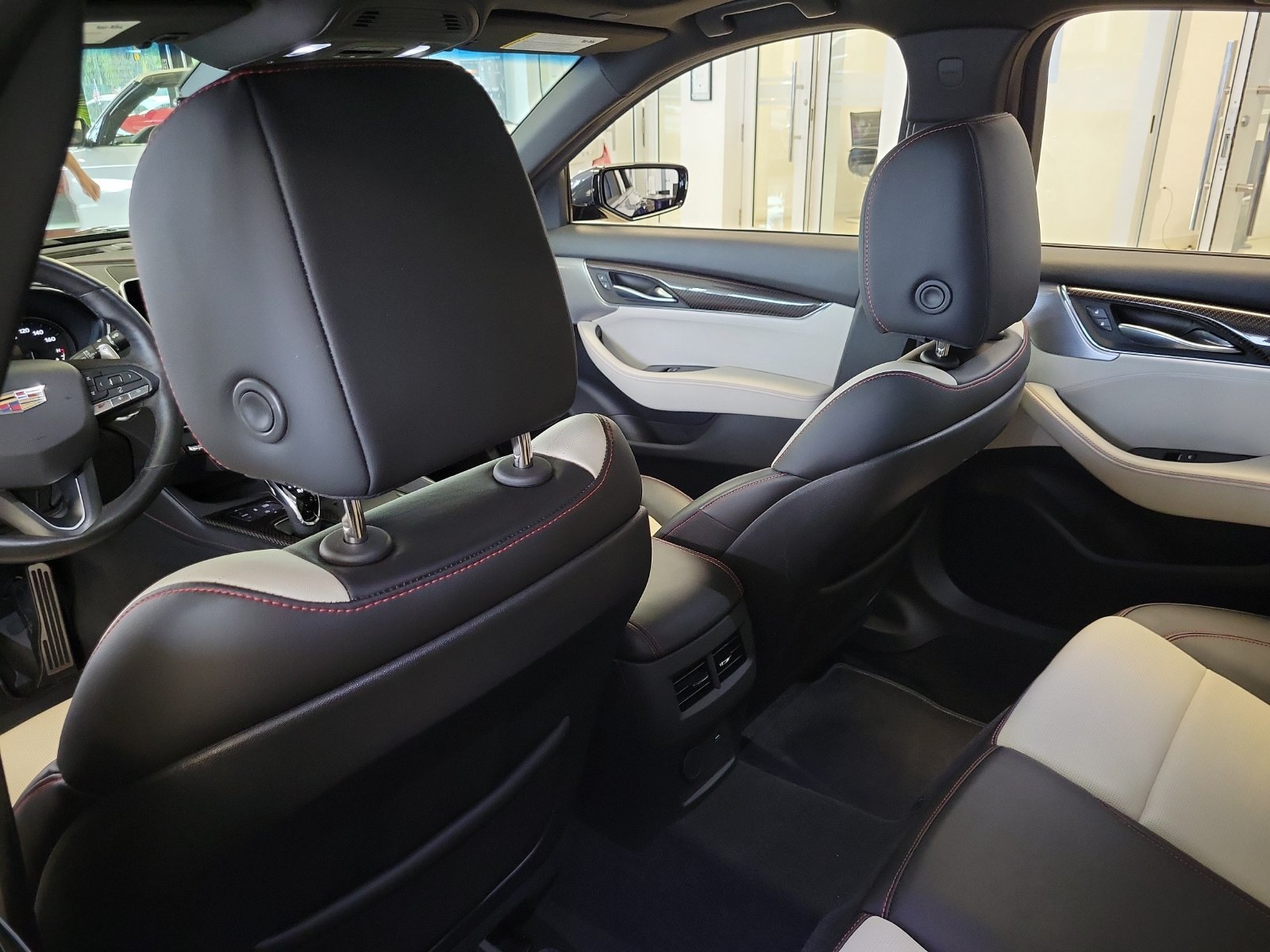 Used 2020 Cadillac CT5 V w/ Premium Package RWD image 10