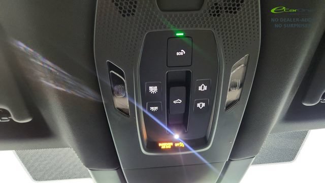 Used 2025 Porsche Macan Electric RWD image 56