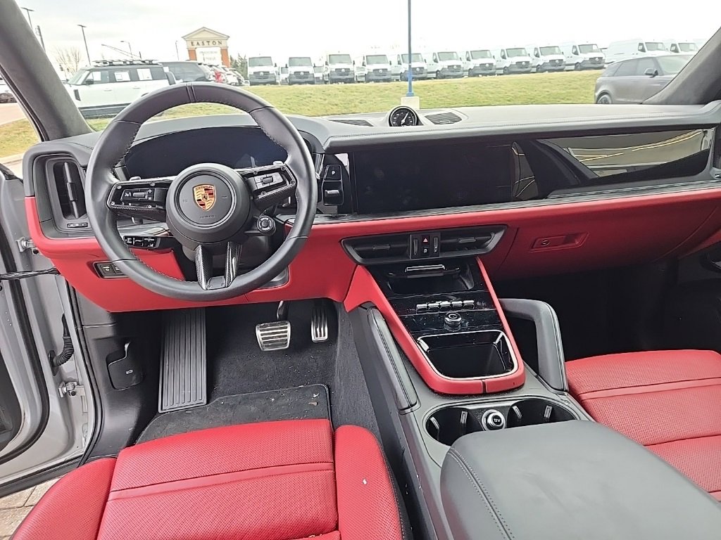 Used 2025 Porsche Cayenne GTS image 14