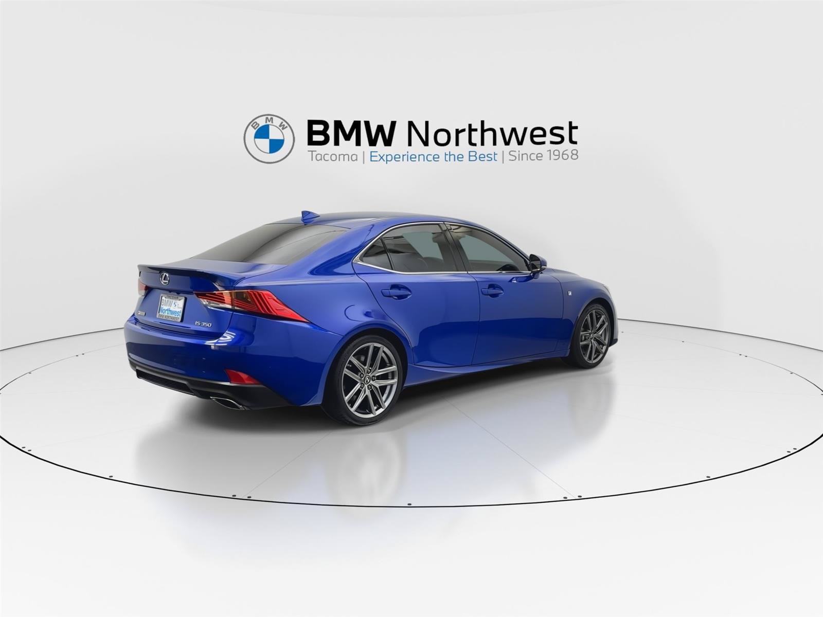 Used 2020 Lexus IS 350 F Sport w/ F Sport Package RWD image 3