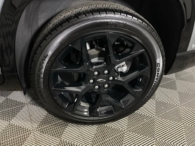 Used 2026 Chevrolet Traverse RS w/ LPO, Floor Liner Package FWD image 39