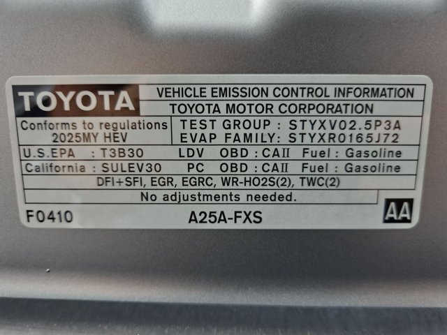 Used 2025 Toyota Camry LE FWD image 24