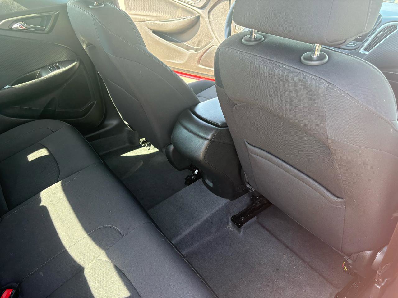 Used 2025 Chevrolet Malibu RS image 44