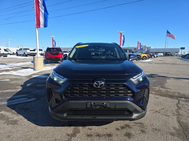 Used 2022 Toyota RAV4 XLE image 10