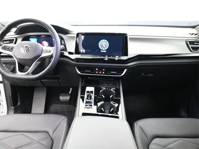 Certified 2024 Volkswagen Atlas Cross Sport SE image 24